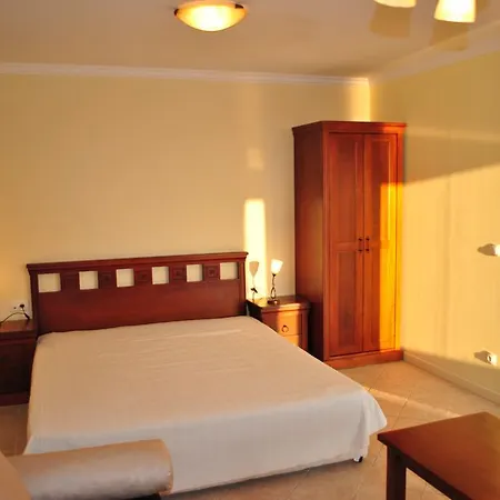 Saint Marina Private