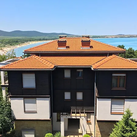 Saint Marina Private *