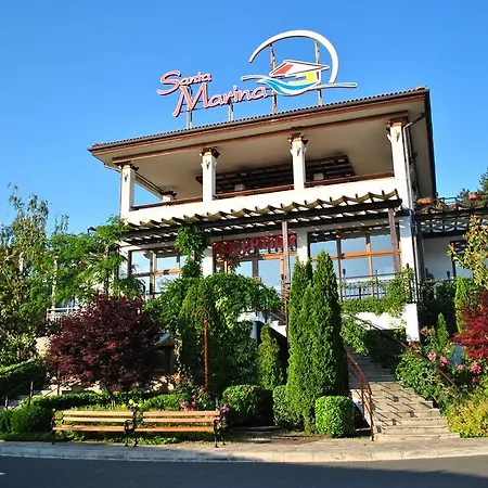 Saint Marina Private